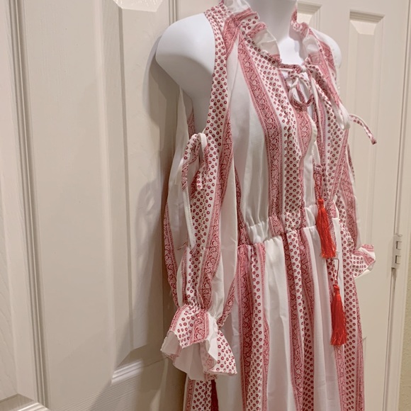 Red/White Vertical Striped Dress ❤️New Listing❤️ - Picture 6 of 10